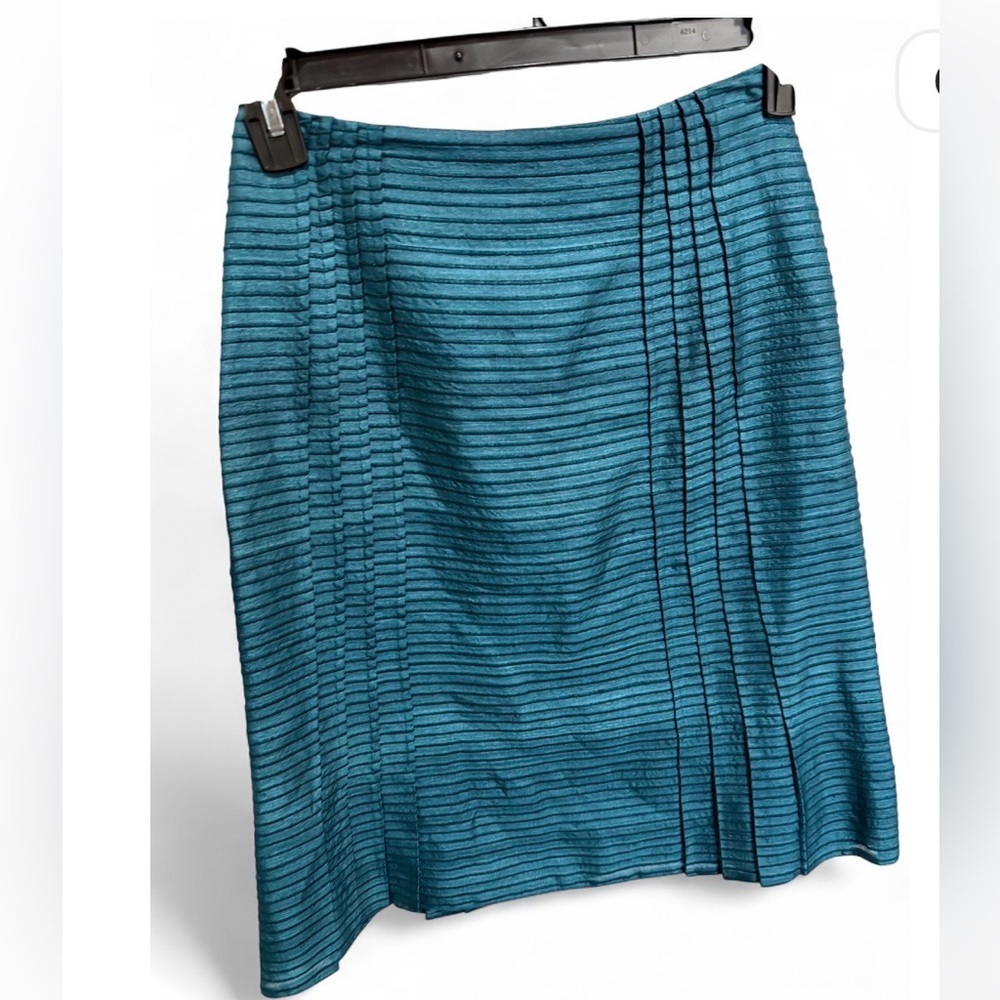 Akris Punto Silk Teal Textured Pencil Skirt - Women Size 4